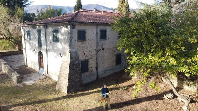 Casa semindipendente in vendita a Fivizzano