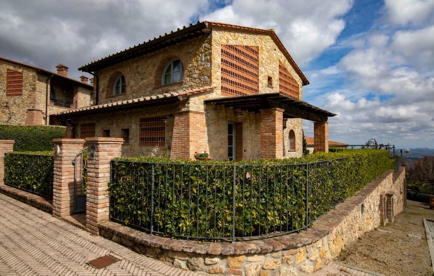 Villa in vendita a Chianni | Agenzia Toscana Immobiliare