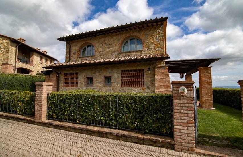 Villa in vendita a Chianni | Agenzia Toscana Immobiliare