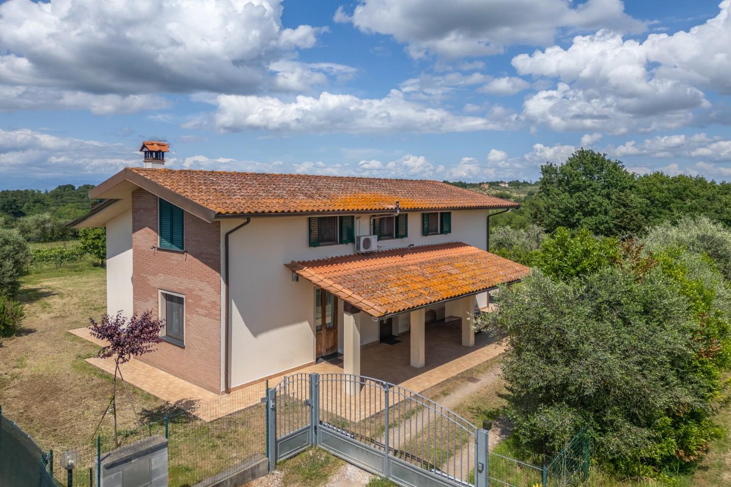 Casa singola in vendita a Santa Maria a Monte