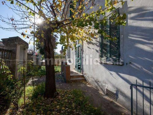 Casa singola in vendita a Pontedera | Agenzia Toscana Immobiliare