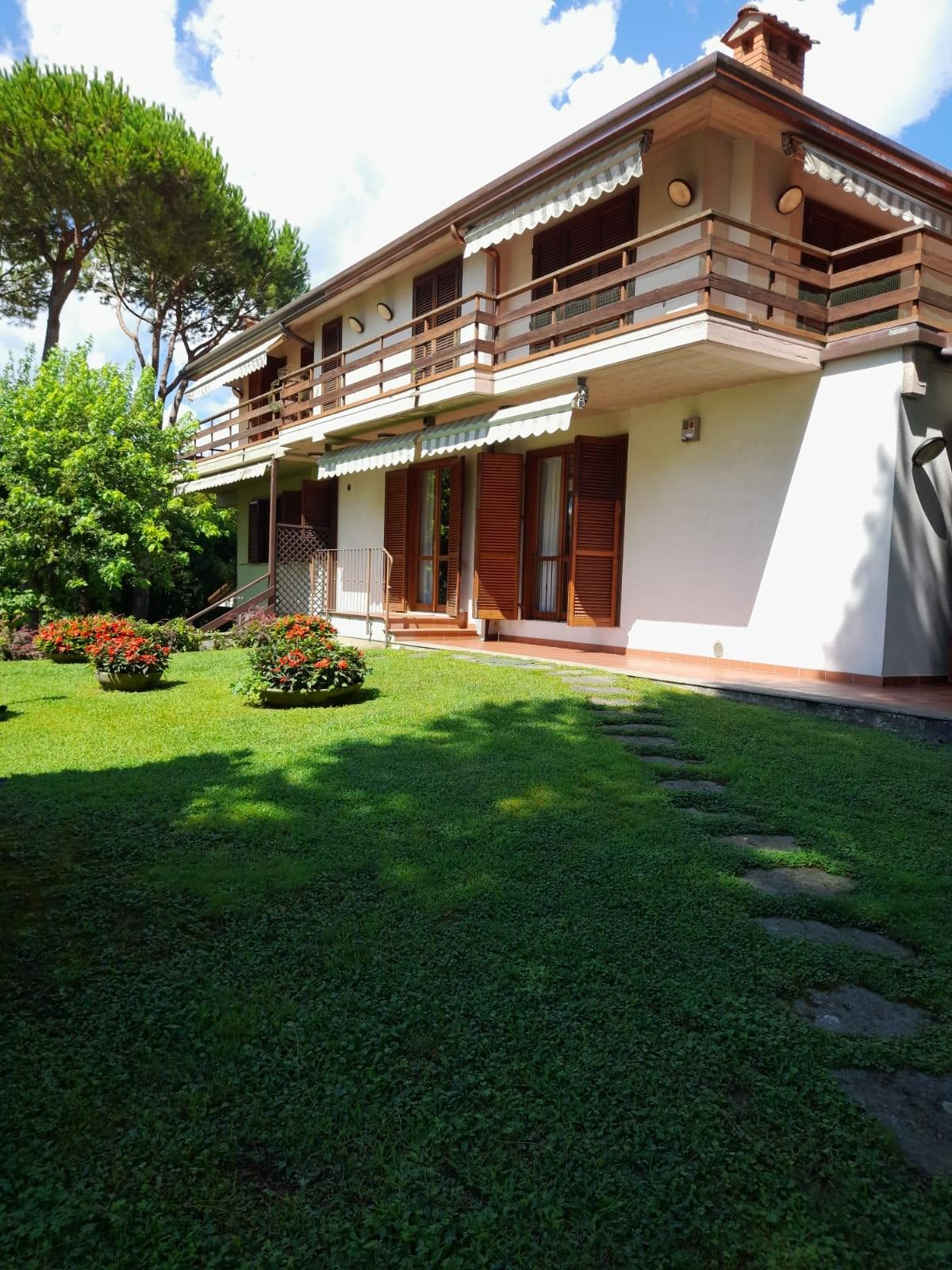 Villa in vendita a Massa