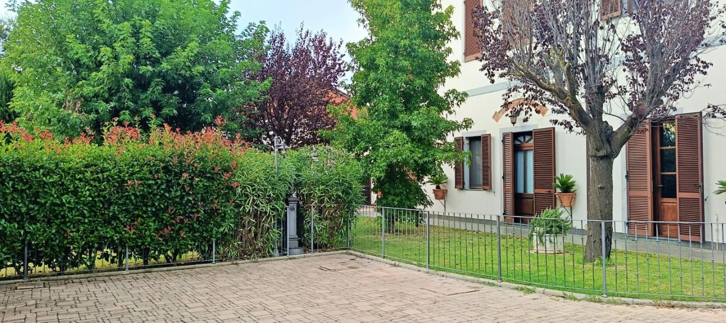 Villa in Vendita a Cascina