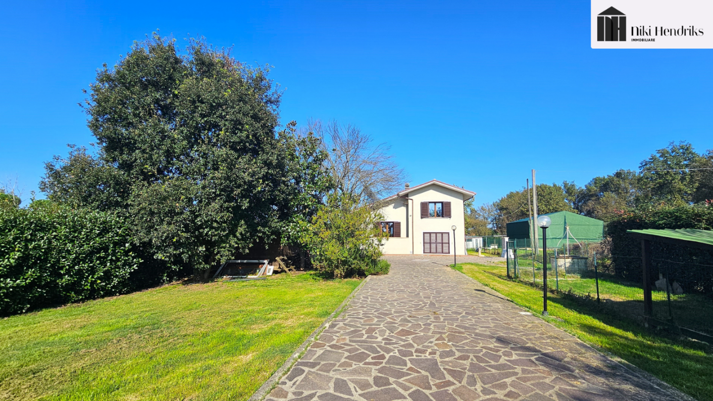 Casa indipendente in vendita a Galleno, Fucecchio (FI)