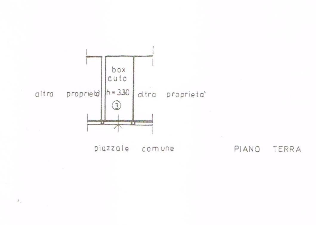 Garage/Box/Posto auto in vendita a Siena (SI)