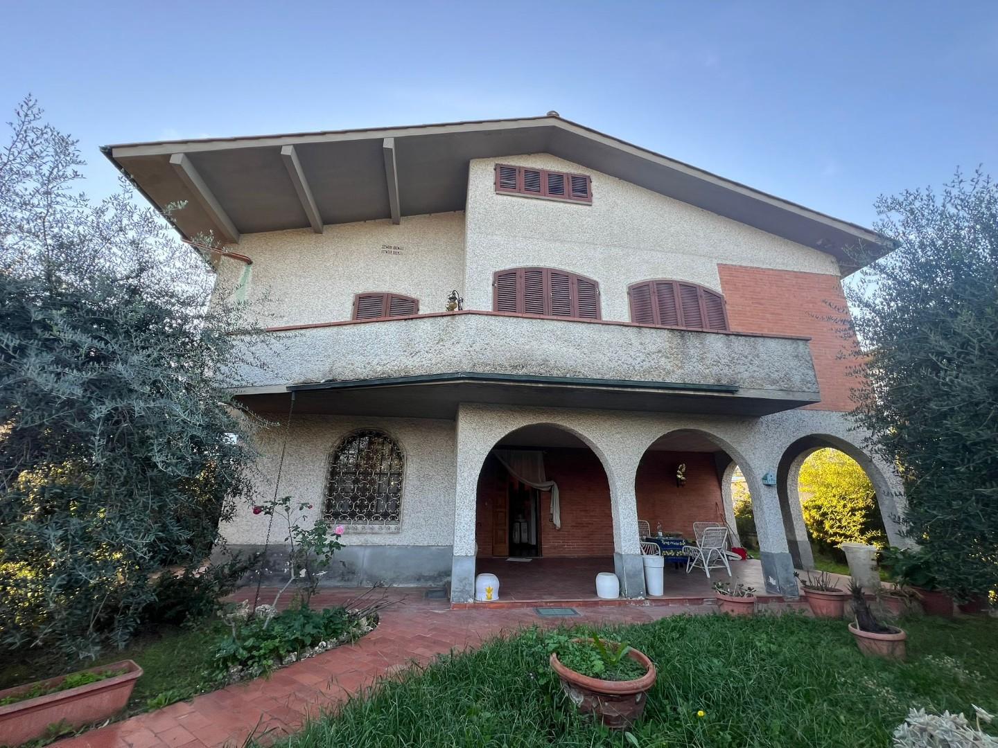 Villa in vendita a Santa Croce sull'Arno