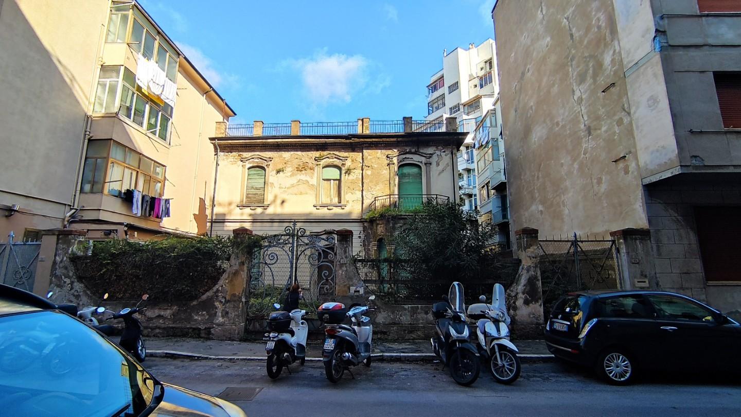 Palazzo in vendita a Piombino (LI)