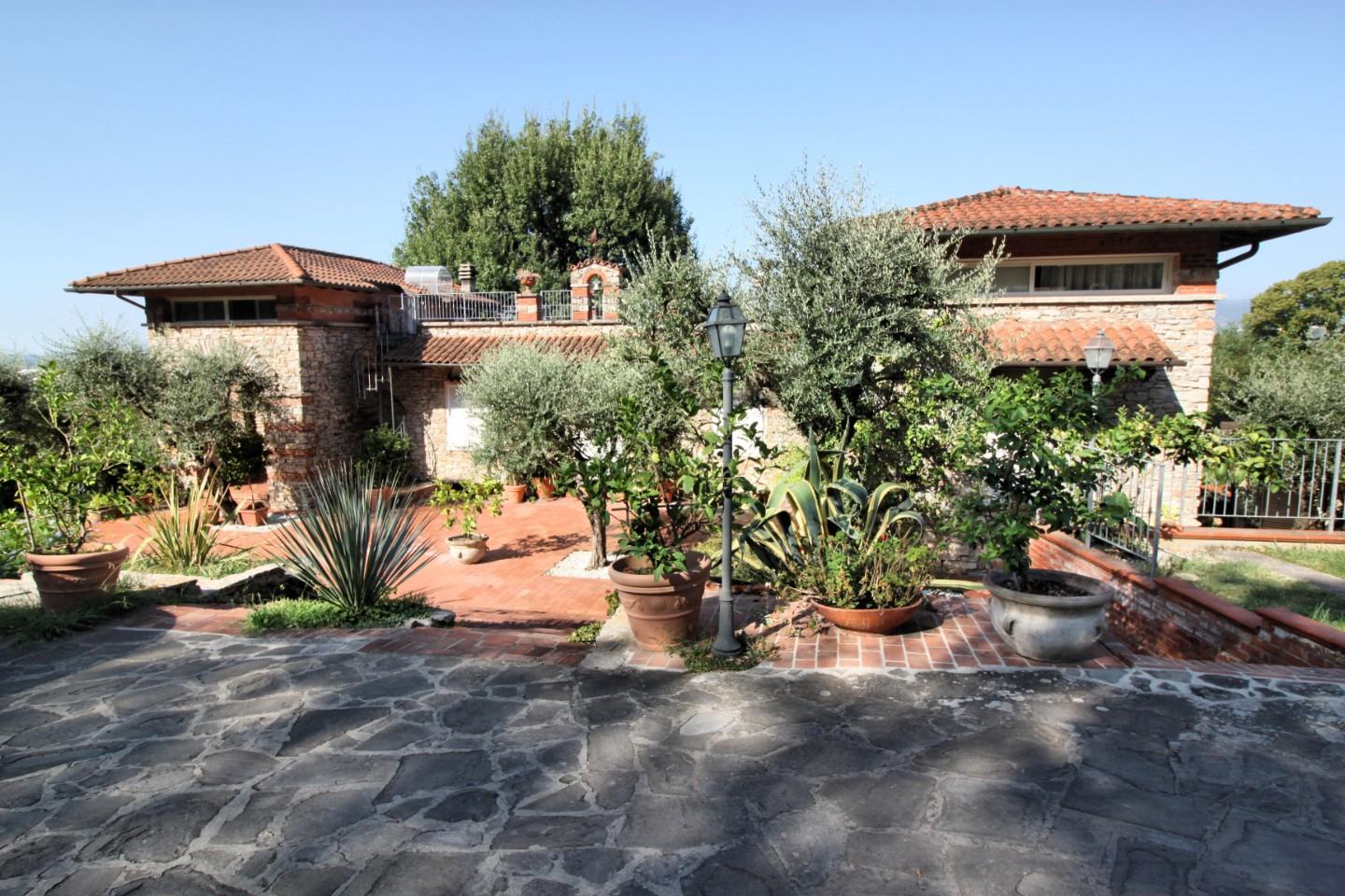 Villa in vendita a Monsummano Terme