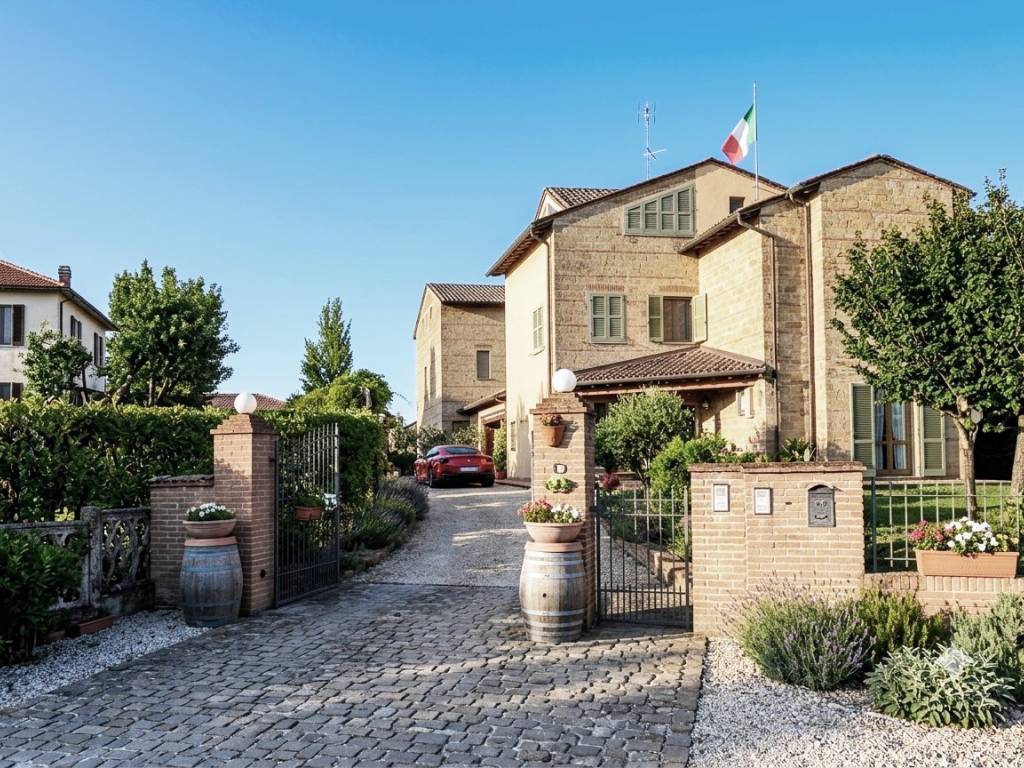 Casa indipendente in vendita a Cella Monte, Regione Bocca
