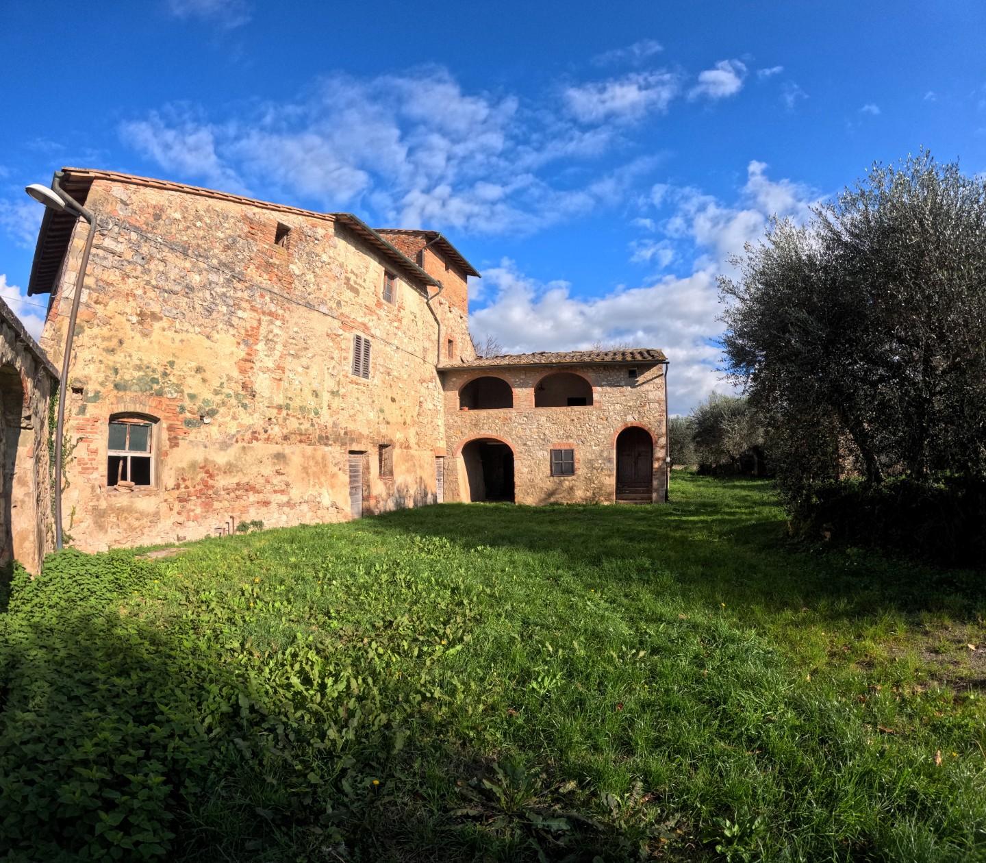 Rustico in vendita a Colle di Val d'Elsa