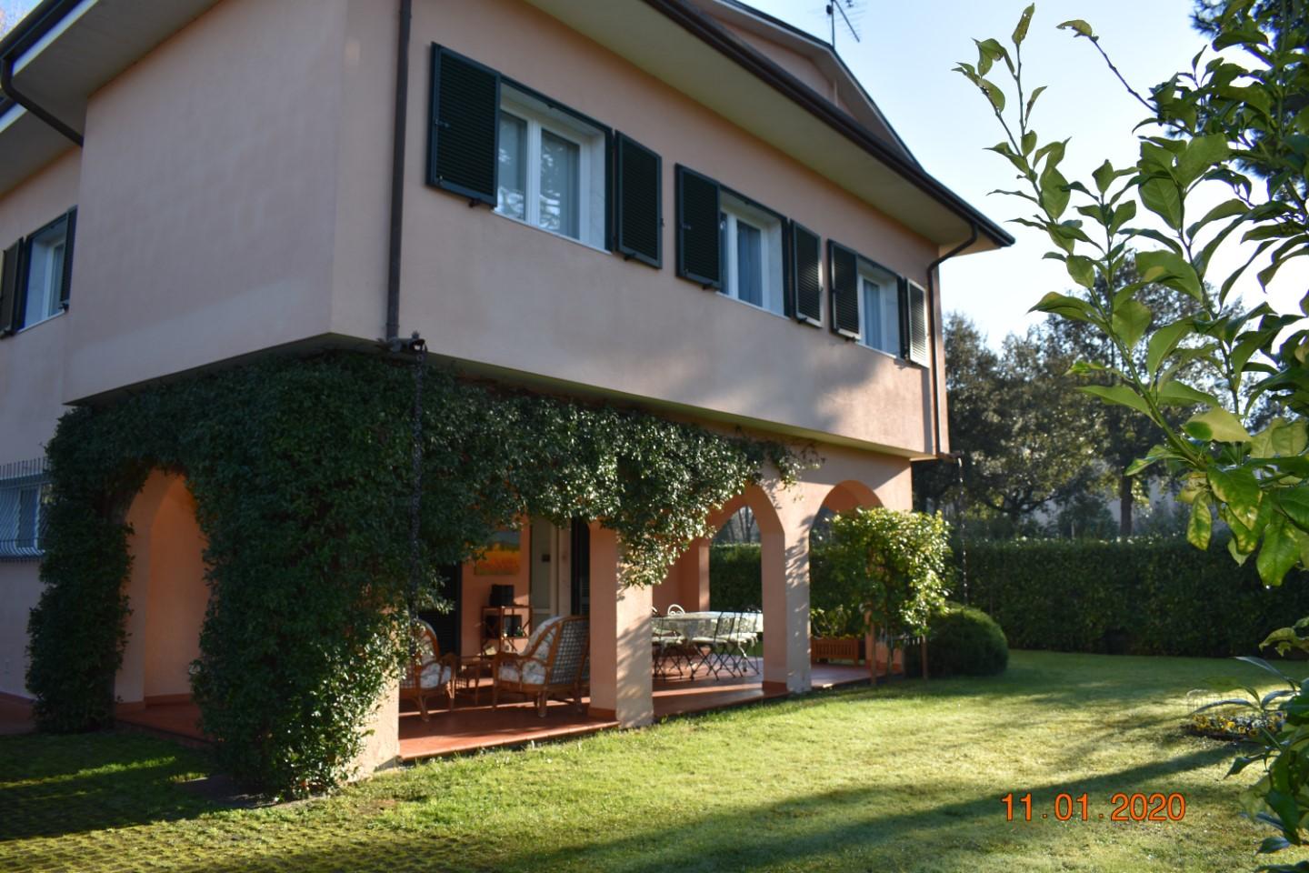 Villa in vendita a Ronchi - Massa