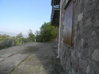 Casa indipendente in vendita a Ponzano Superiore, Santo Stefano Di Magra (SP)