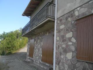 Casa indipendente in vendita a Ponzano Superiore, Santo Stefano Di Magra (SP)