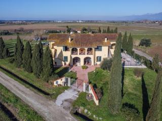 Colonica in vendita a Nodica, Vecchiano (PI)