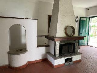 Casa indipendente in vendita a Rezzano, Calci (PI)