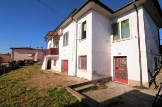 Casa indipendente in vendita a Cascine, Buti (PI)