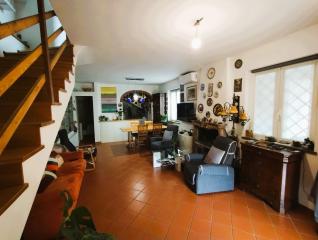 Casa semi-indipendente in vendita a Pietrasanta (LU)