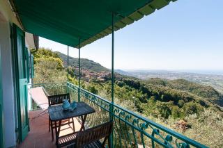 Casa indipendente in vendita a Capezzano, Pietrasanta (LU)