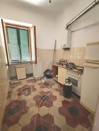 Appartamento in vendita a Centro, Carrara (MS)