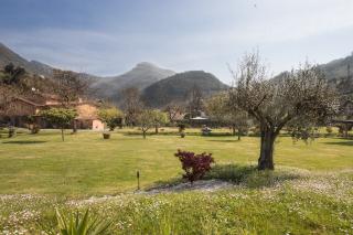 Colonica in vendita a Valdicastello Carducci, Pietrasanta (LU)