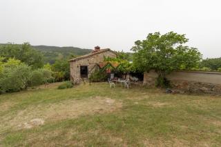 Colonica in vendita a Castelnuovo Di Val Di Cecina (PI)