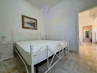 Casa semi-indipendente in vendita a Tonfano, Pietrasanta (LU)