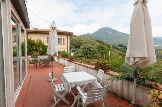 Casa semi-indipendente in vendita a Monteggiori, Camaiore (LU)