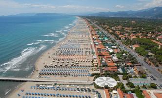 Casa indipendente in vendita a Forte Dei Marmi (LU)