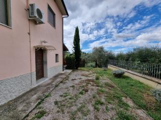 Casa indipendente in vendita a Falorni, Santa Maria A Monte (PI)