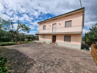 Casa indipendente in vendita a Falorni, Santa Maria A Monte (PI)