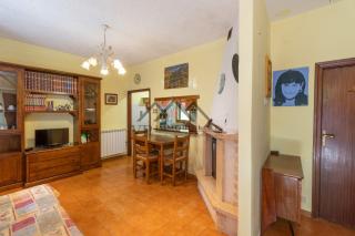 Casa indipendente in vendita a Castelnuovo Di Val Di Cecina (PI)