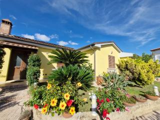 Casa indipendente in vendita a Piombino (LI)