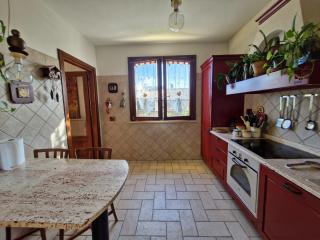 Casa indipendente in vendita a Piombino (LI)