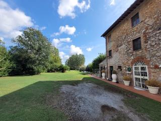 Rustico in vendita a Capezzano Pianore, Camaiore (LU)