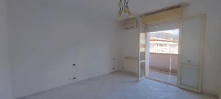 Appartamento in vendita a Avenza, Carrara (MS)