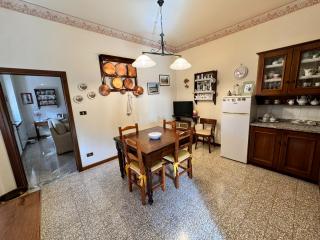 Casa indipendente in vendita a Pietrasanta (LU)