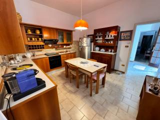 Casa indipendente in vendita a Pietrasanta (LU)