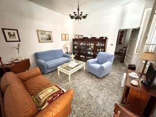 Casa indipendente in vendita a Pietrasanta (LU)