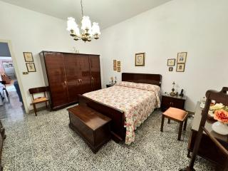 Casa indipendente in vendita a Pietrasanta (LU)