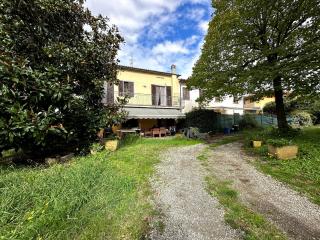 Casa semi-indipendente in vendita a Badia Pozzeveri, Altopascio (LU)