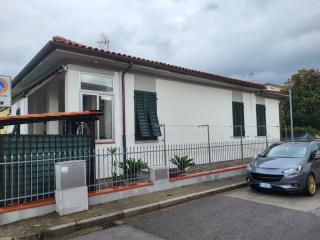 Casa indipendente in vendita a Fornacette, Calcinaia (PI)