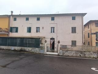 Appartamento in vendita a La Corte, Calci (PI)