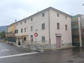 Appartamento in vendita a La Corte, Calci (PI)