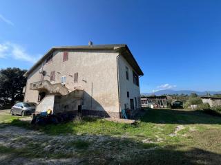 Casa indipendente in vendita a Quattro Strade, Bientina (PI)