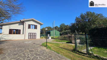 Casa indipendente in vendita a Galleno, Fucecchio (FI)