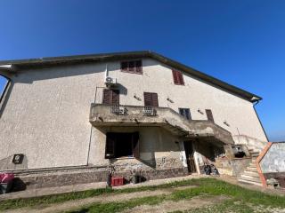 Porzione di casa in vendita a Quattro Strade, Bientina (PI)