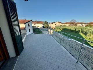 Casa indipendente in vendita a Santa Lucia, Pontedera (PI)