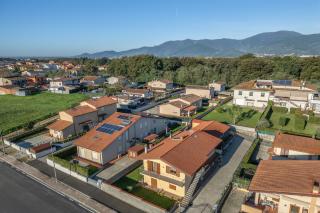 Casa indipendente in vendita a Quattro Strade, Bientina (PI)