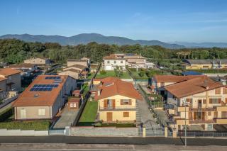 Casa indipendente in vendita a Quattro Strade, Bientina (PI)