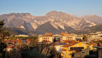 Appartamento in vendita a Marina Di Carrara, Carrara (MS)